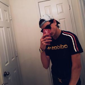 Meet your Posher, Emilio